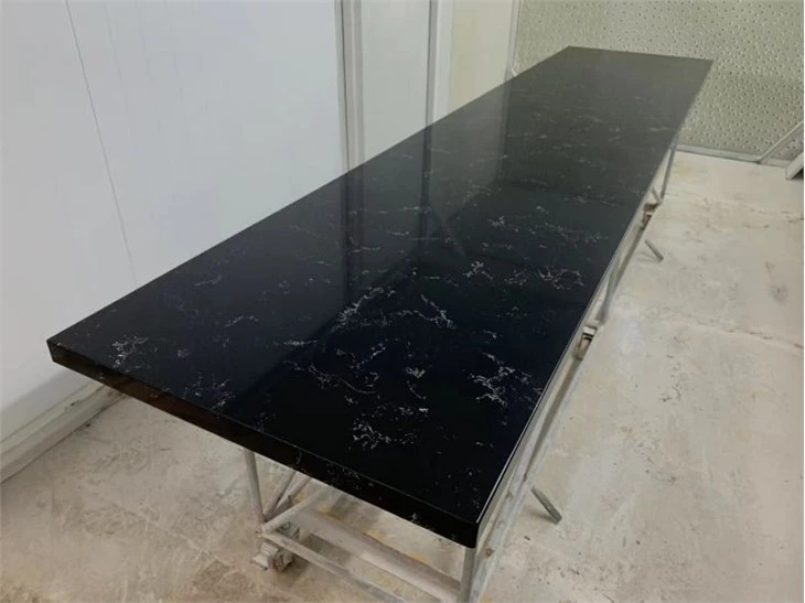 Carrara Black Quartz